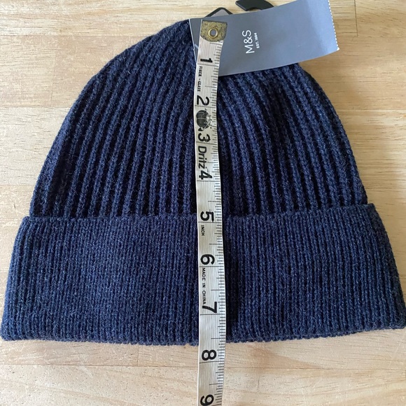 Marks & Spencer acrylic navy blue hat. One size. NWT. - Picture 7 of 7